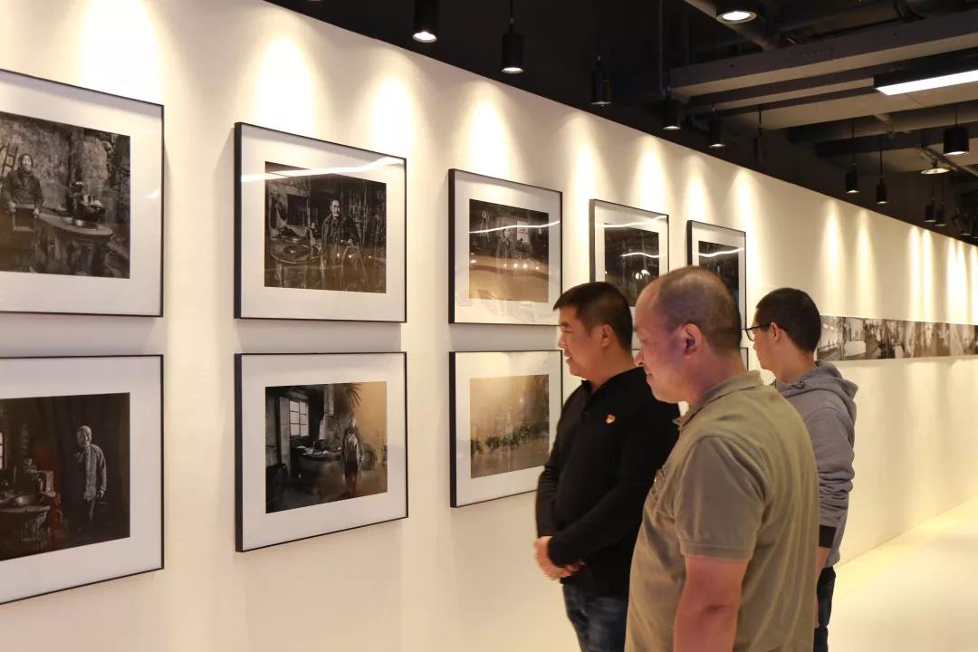 綠水青山“藝”湖州，重溫初心擔(dān)使命——城建集團(tuán)開(kāi)展主題黨日活動(dòng)